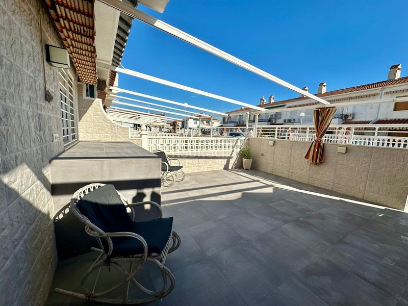 Foto a575038e-be3c-4aee-86fe-1fec85e9a4f5. Casa amb aparcament a Playa Tamarit-Playa Lissa Santa Pola