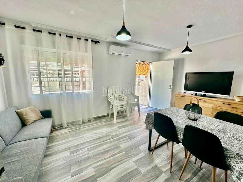 Foto efe92e9b-1db1-4593-953f-b3d5d511a56f. Casa amb aparcament a Playa Tamarit-Playa Lissa Santa Pola