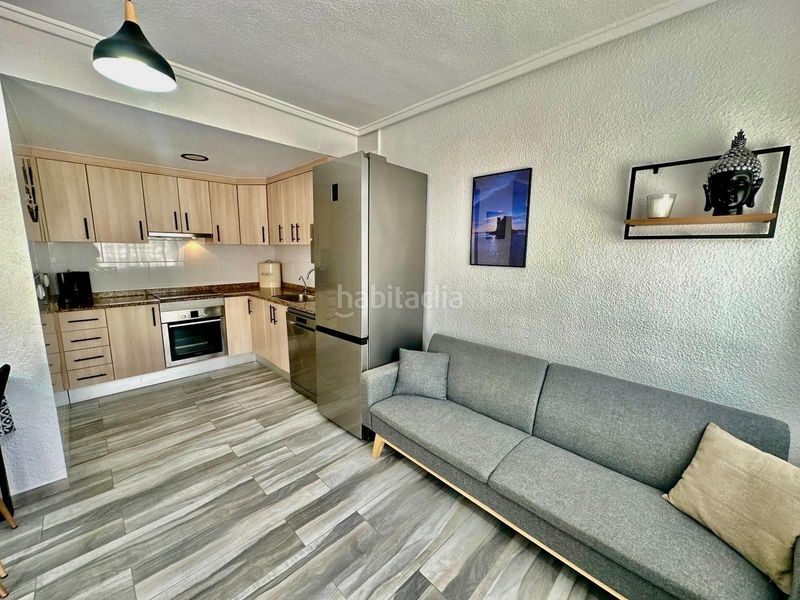 Foto f22eede8-6895-42ec-9b00-1ea7232a0080. Casa amb aparcament a Playa Tamarit-Playa Lissa Santa Pola