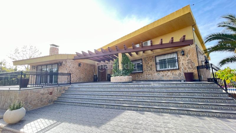 Foto b0ce9874-1063-4510-a73d-2343a98a50ac. Xalet amb aparcament piscina a Sax