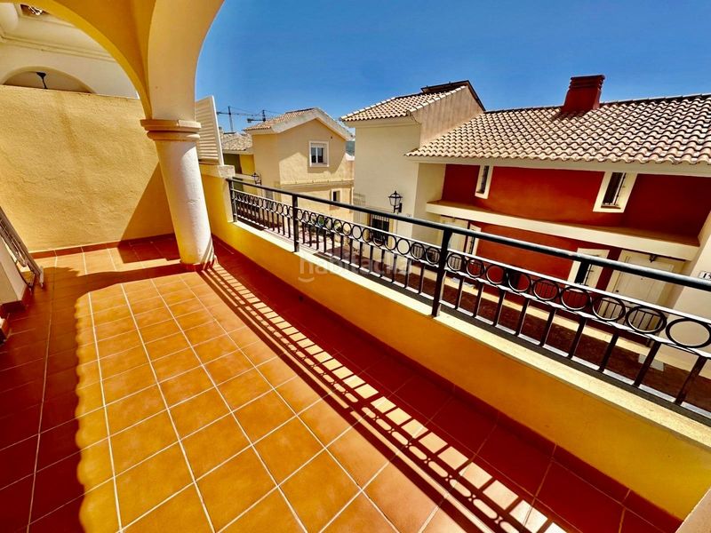 Foto 665f33f7-5769-4555-a858-086d3448fd3e. Casa adossada amb aparcament piscina a Bonalba-Cotoveta Mutxamel