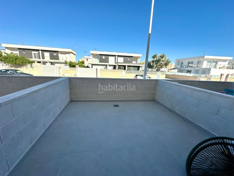 Foto 665360b9-5e4c-4d95-b6fc-118dc44ad2ba. Casa adossada amb aparcament piscina a Monte y Mar Santa Pola