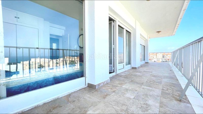 Foto bc8b78bb-ed8e-4d8f-bdab-19328b3b9b85. Pis amb aparcament a Playa Muchavista Campello (el)