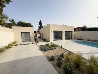 Chalet in Vistahermosa. Chalet recién construido en la zona de vistahermosa, alicante.