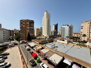 Pis  Mirador. Amplio piso en benidorm, ideal para reformar y a pasos de la pla