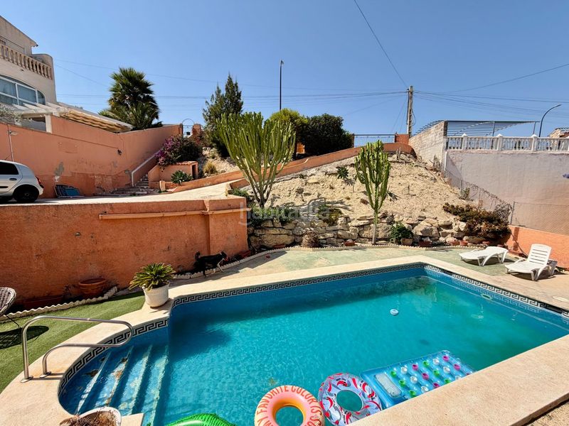 Foto 46449a2a-eca7-434b-83e1-37a2a143bdde. Xalet amb calefacció aparcament piscina a Pueblo Acantilado-Lanuza Campello (el)