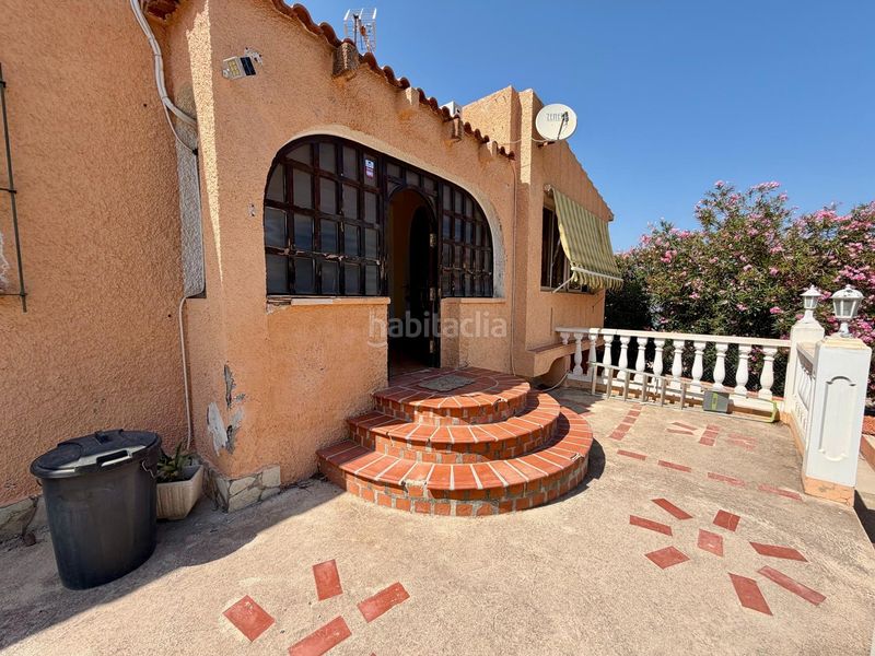 Foto 65179ec3-e27e-474c-96b9-3d5a79b59e13. Xalet amb calefacció aparcament piscina a Pueblo Acantilado-Lanuza Campello (el)