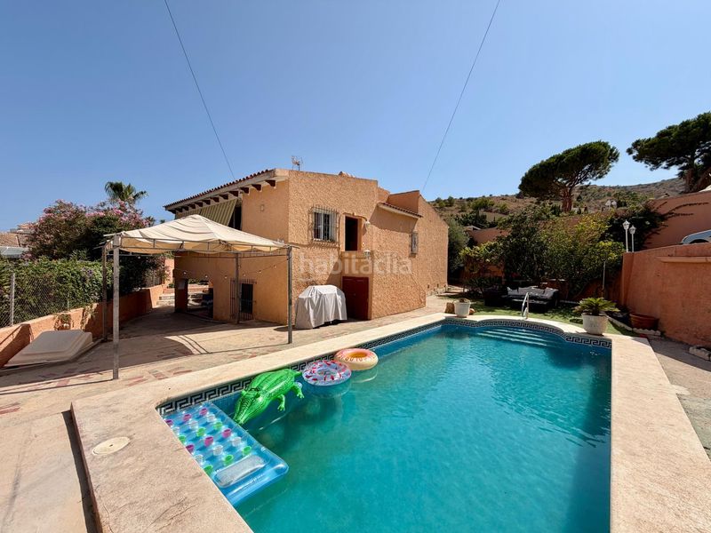 Foto be1c6264-647f-4602-b52a-827f02394e24. Xalet amb calefacció aparcament piscina a Pueblo Acantilado-Lanuza Campello (el)