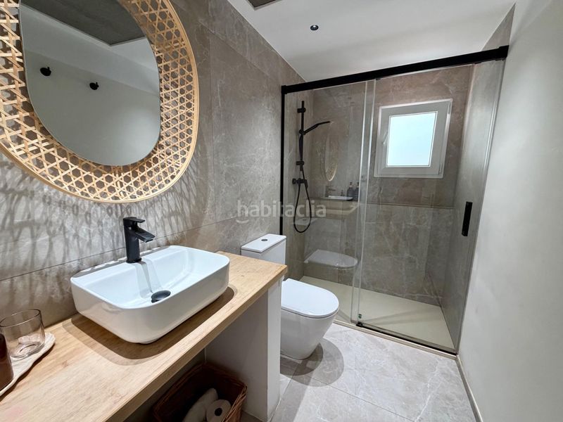 Foto e244757d-2b93-4907-8fb1-1e94e4fa1266. Edificio in cala Finestrat Finestrat