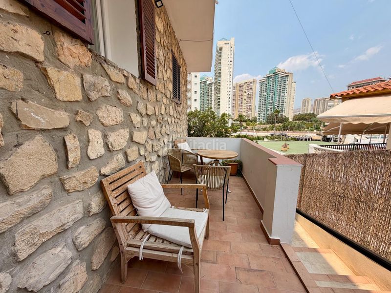 Foto ffb26db2-f941-4b16-9bf2-db85f22a1c6a. Edificio in cala Finestrat Finestrat