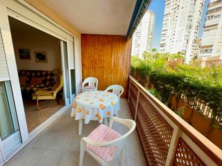 Planta baixa  Calle de petrer. Piso en planta baja con vistas al mar y amplias zonas comunes