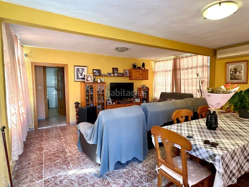 Foto da200f00-60d8-481a-bf6b-7eee8ba0daf7. Chalet mit parking pool in Busot