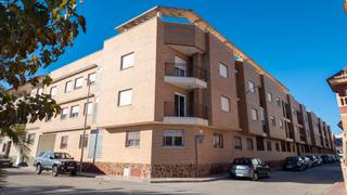 Flat  Calle eduardo rosales. Bajo de 2 hab. con garaje y trastero