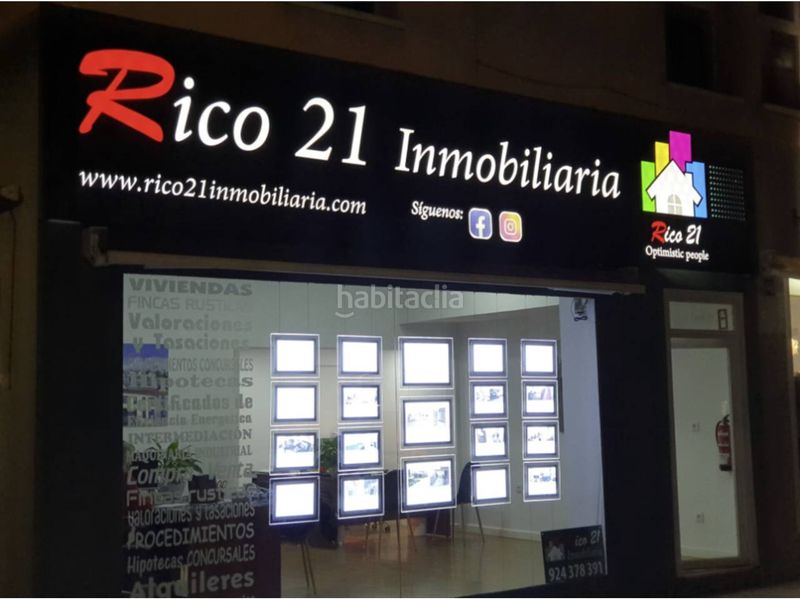 Foto e61481ca-7fd8-4c04-b0db-4d7e502a4a8e. Oficina  en venta en centro histórico en Casco Antiguo Badajoz