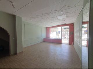 Business premise  Avenida ricardo carapeto zambrano. Local comercial en venta en san roquericardo carapeto.