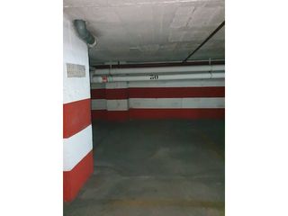 Autoparkplatz  Calle enrique segura otaño. Garaje en venta en santa marinala paz, badajoz capital