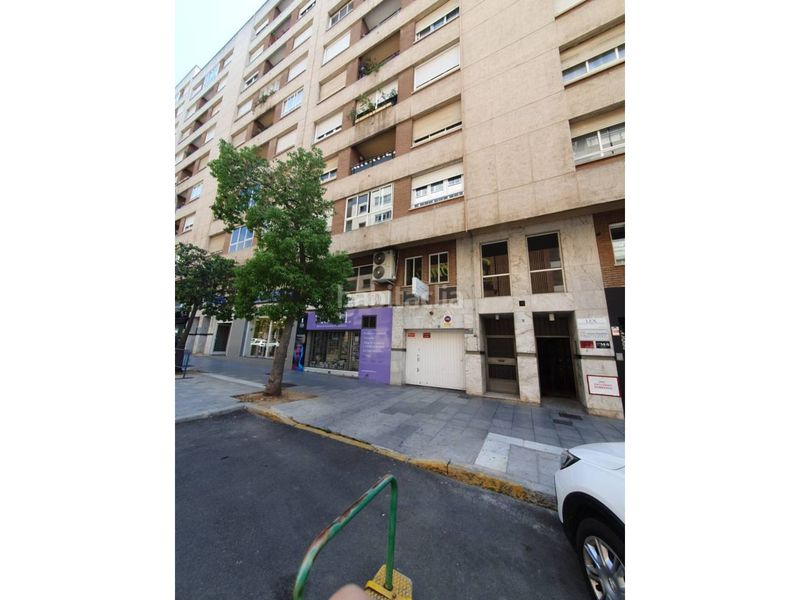 Foto ec9098ed-ae99-4823-9059-1281aadcc833. Aparcament cotxe a Santa Marina Badajoz