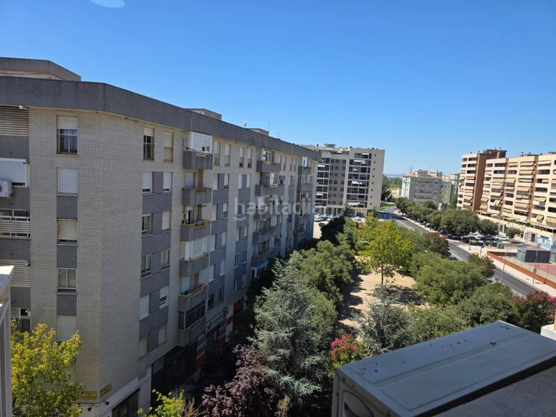 Foto b2027d75-2f0a-4f39-b6c5-17a1a7d43d0e. Lloguer pis amb aparcament a Valdepasillas - La Paz - Huerta Rosales Badajoz