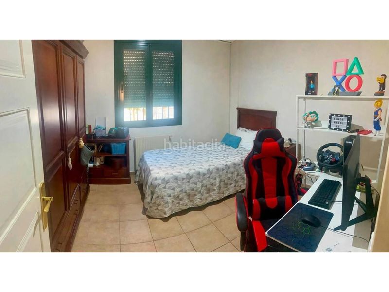 Foto a7b8c69d-a5ec-488b-a618-e7dda0d03420. Casa adossada amb aparcament piscina a Olivenza