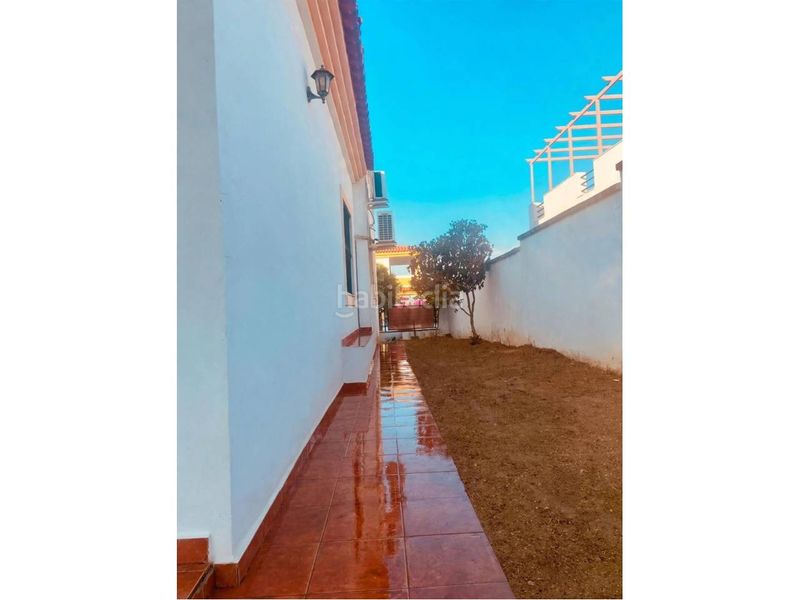 Foto b86eb958-ce5b-4604-a7d7-7d27dd9e1819. Casa adossada amb aparcament piscina a Olivenza