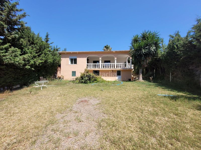 Foto 01e788fe-f588-4441-9992-1779bc4e19a2. Casa a Río Real Marbella