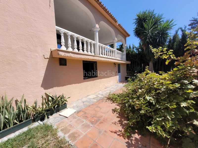 Foto b7a379e5-6152-4975-acf1-d647f6b6bd69. Casa a Río Real Marbella