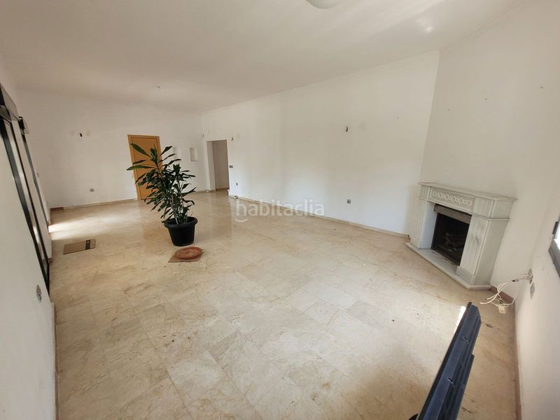 Foto c9ade9de-536a-4d96-bb10-ba1e79a40c2e. Casa a Río Real Marbella