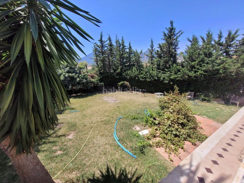 Foto f66329c8-9b55-46ba-b2da-dada670060cd. Casa a Río Real Marbella