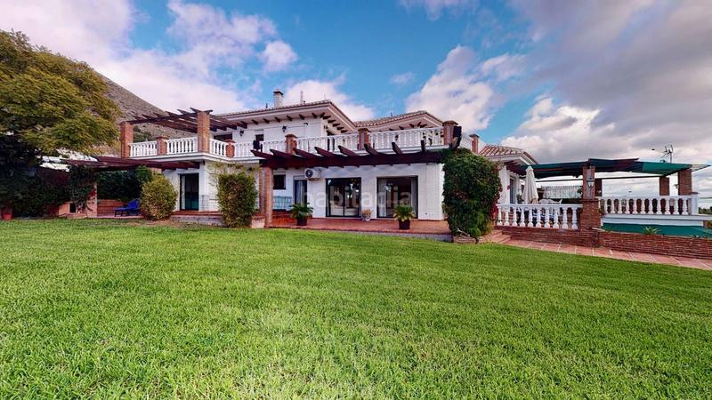 Foto 1ad12817-2f59-4a1c-a445-4b7809242bf9. Maison dans El Higuerón Fuengirola