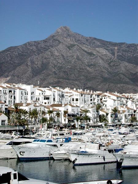 Foto e8a54d27-4ab3-4fb0-9a4b-224f8b58babc. Ático en Los Naranjos Marbella