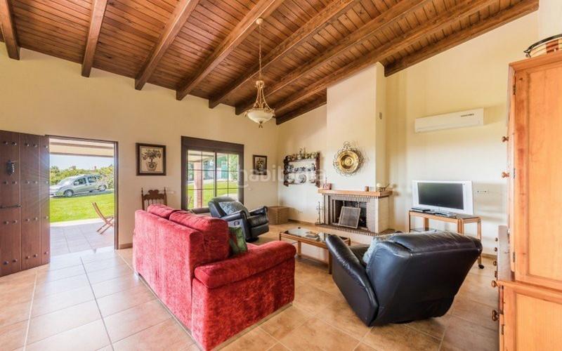Foto b712cd44-4c3f-40a7-b967-85cf84aa8511. Casa in Zona Calvario Estepona