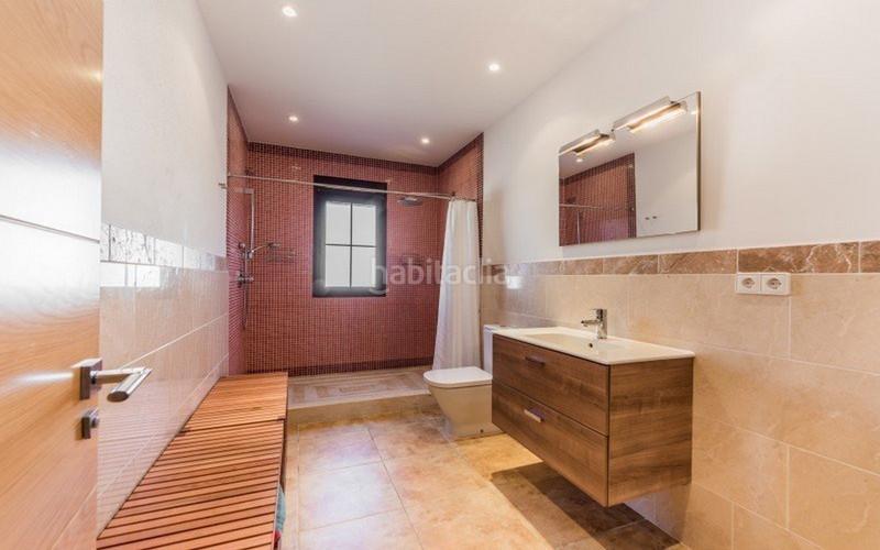Foto c09a355b-f9e3-4792-9834-153536d60c77. Casa in Zona Calvario Estepona