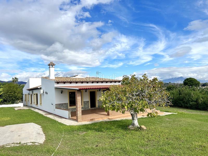 Foto d1d70c11-e985-4a5a-b401-e7615e4edc68. Casa in Zona Calvario Estepona