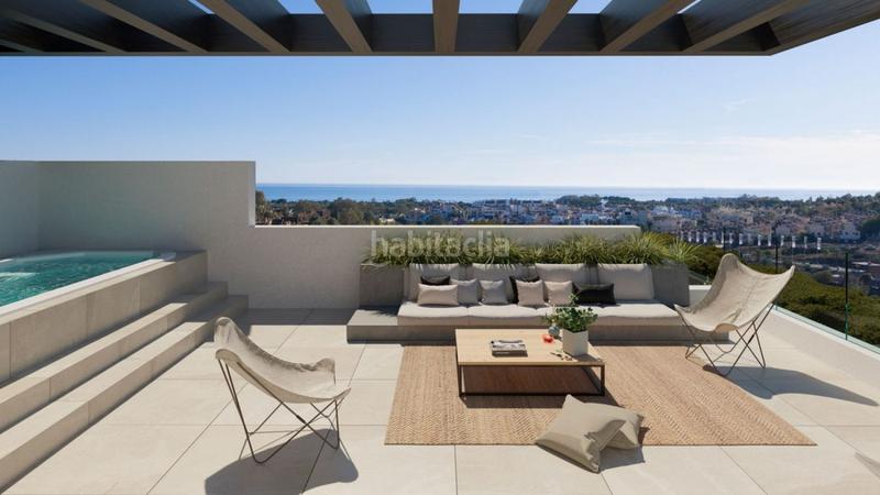 Foto 779ad973-5d94-44ac-8bd9-08735e802502. Casa adossada amb aparcament piscina a Benatalaya Estepona