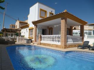 Haus in Pilar de la Horadada Ciudad