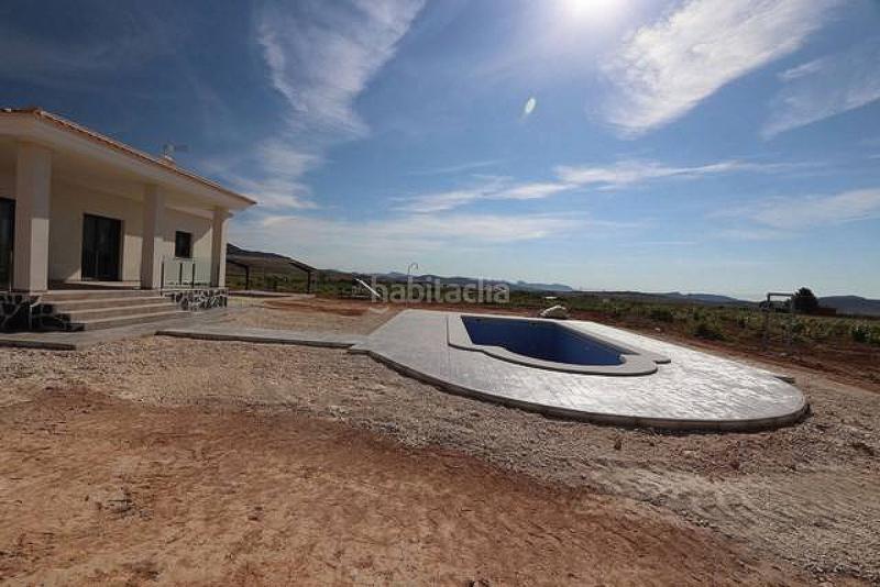Foto d714b340-56fb-4314-b61d-93d43dc579b1. Casa en Pinoso