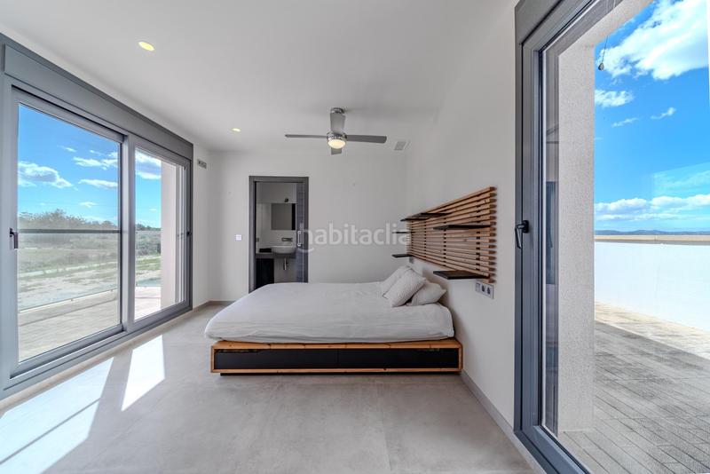 Foto b0dfae7d-2d8e-48df-bc98-fc16b763d64f. Casa en La Marina Elche / Elx