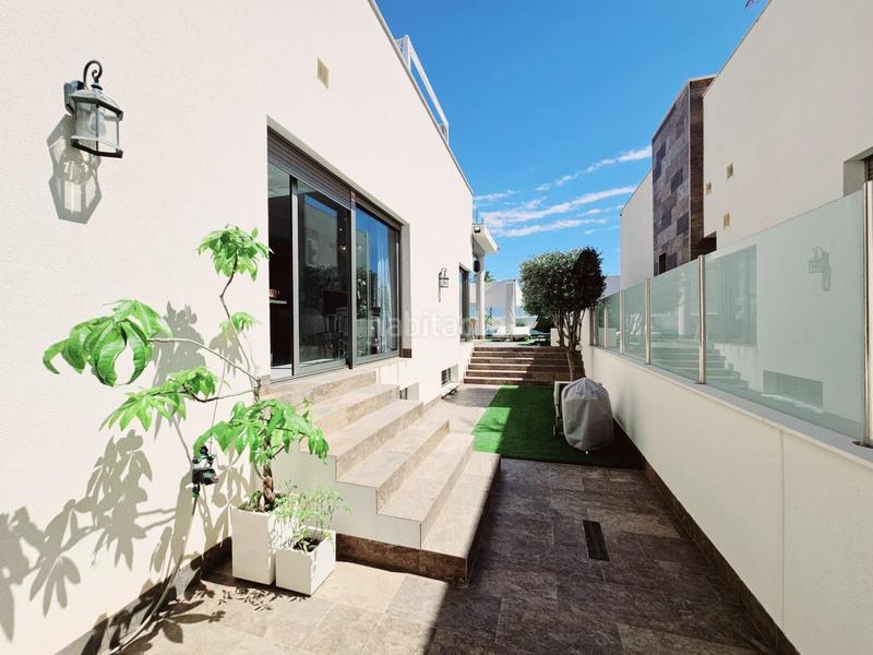 Foto f29a1ca5-1f40-4a01-ade8-3212c8160522. Casa en Los Almendros Orihuela