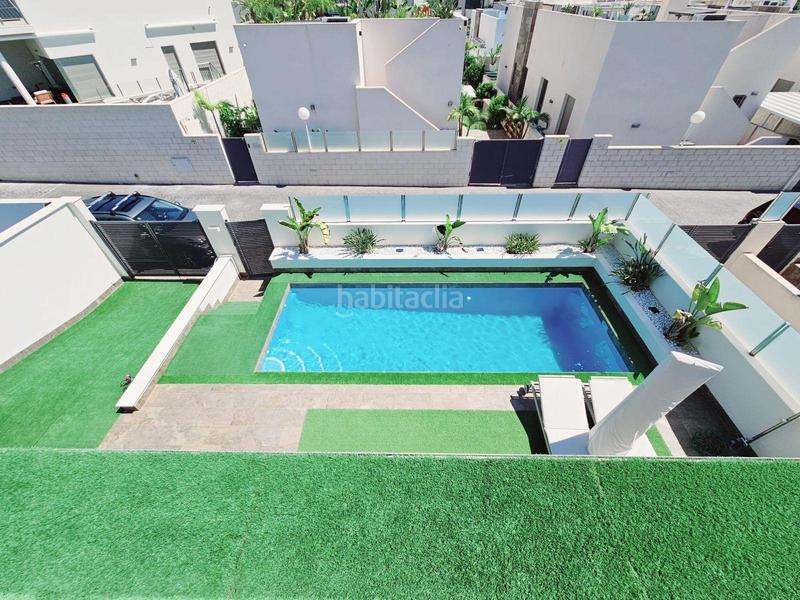 Foto 2410c6e9-ccdc-4c28-a9ec-b880a5bb8999. Haus mit pool in Los Almendros Orihuela