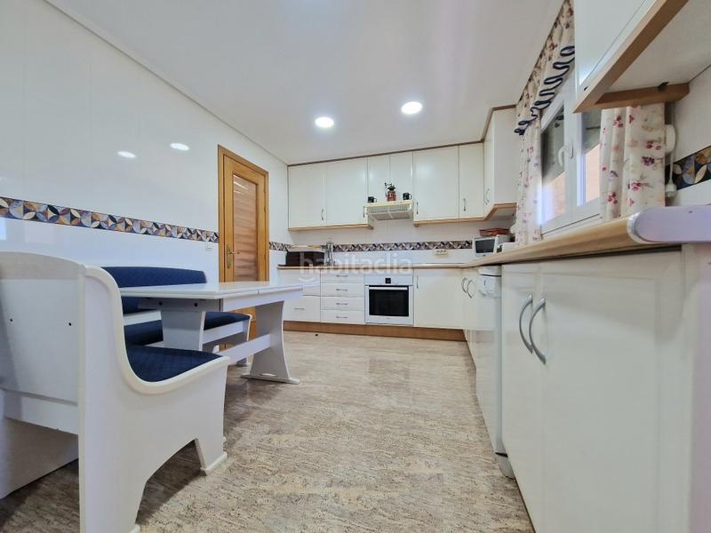 Foto 1406c8c5-eef6-4253-a020-f1cb6bf35524. Apartamento en Levante Alto Benidorm