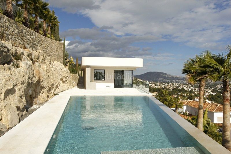 Foto f862da9d-8057-49a5-b69f-03a789c1a527. Casa a La Fustera Benissa