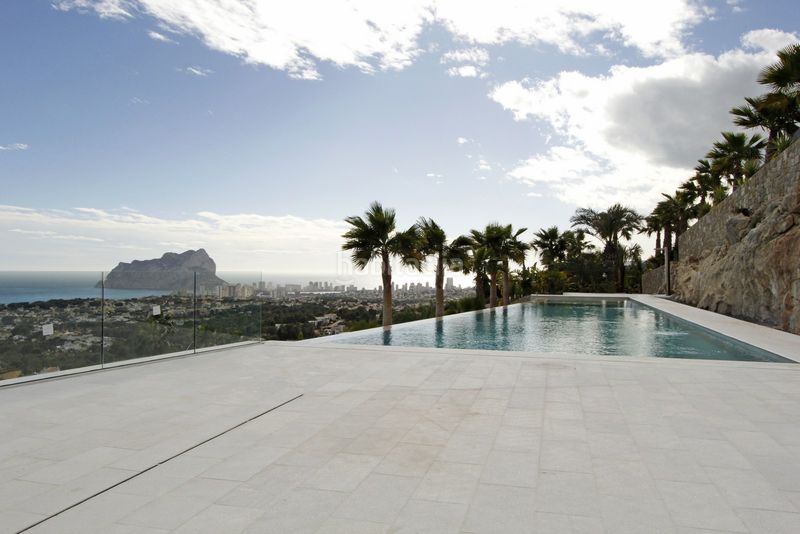 Foto f8c28b7f-8376-4463-a934-dbcd54a1cbfb. Casa a La Fustera Benissa