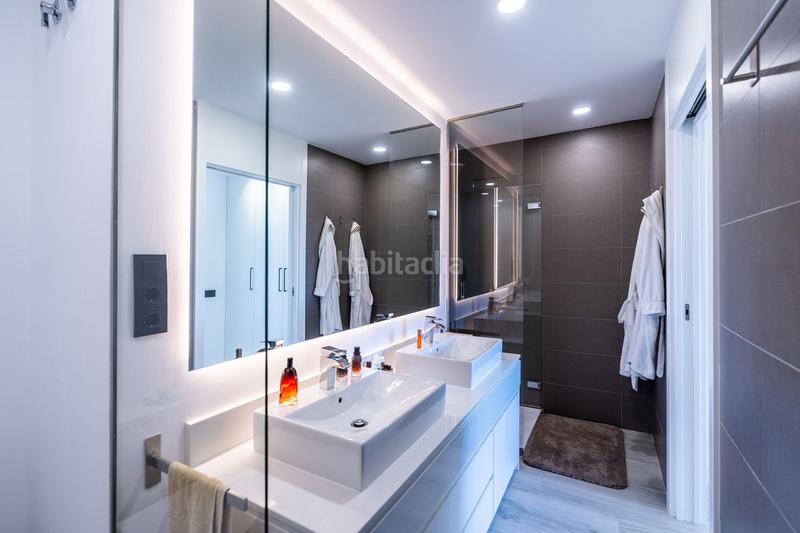 Foto d507ac2e-47b9-4cc1-8282-80c9d70bb86d. Casa adossada a Cancelada Estepona