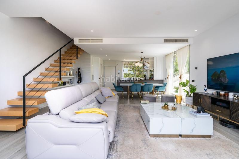 Foto d87cc2ae-47b3-4f21-8476-e1a18f5ee224. Casa adossada a Cancelada Estepona