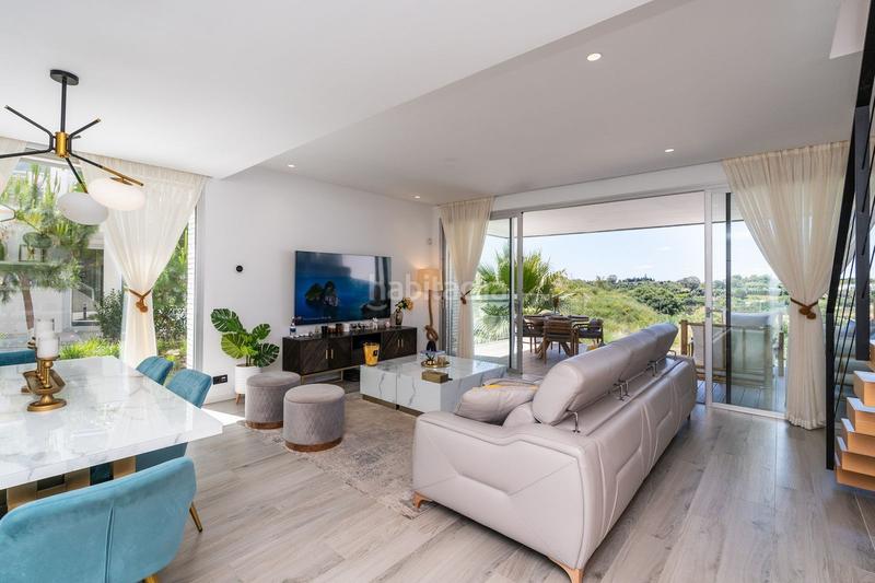 Foto f07c3aa5-7881-4d58-89ce-4a899b7e701c. Reihenhaus in Cancelada Estepona