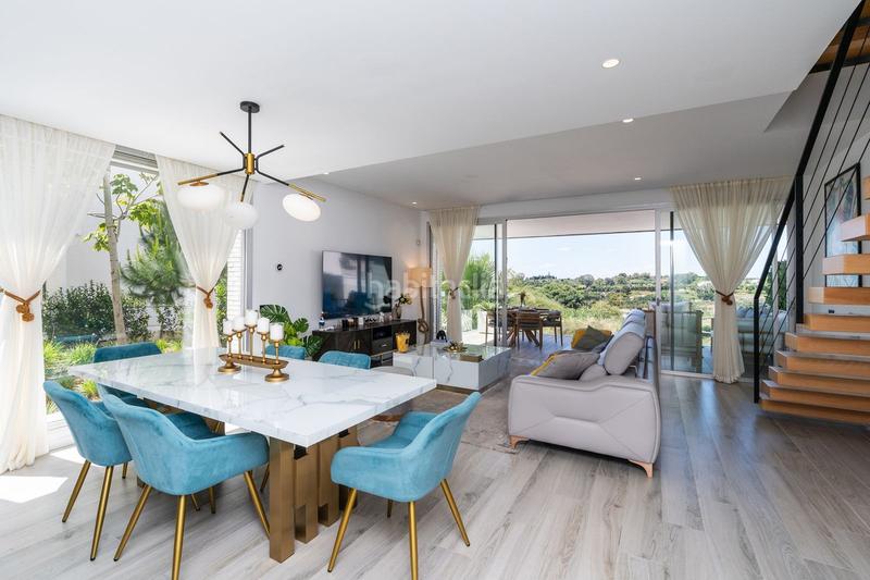 Foto f2a14cf0-2ed2-4ece-832d-681436b0ae2a. Reihenhaus in Cancelada Estepona