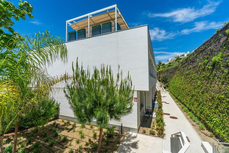 Foto fb5e0a5c-32c7-4e7b-8f5b-574ae89b946c. Reihenhaus in Cancelada Estepona