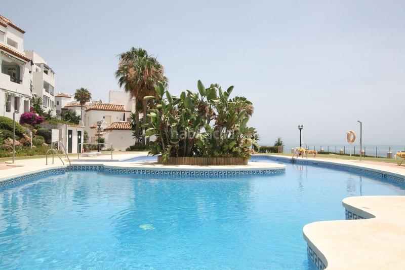 Foto 57cf310b-48f1-40f9-9b6a-bc80c876bb96. Apartamento en Cabopino - Artola Marbella