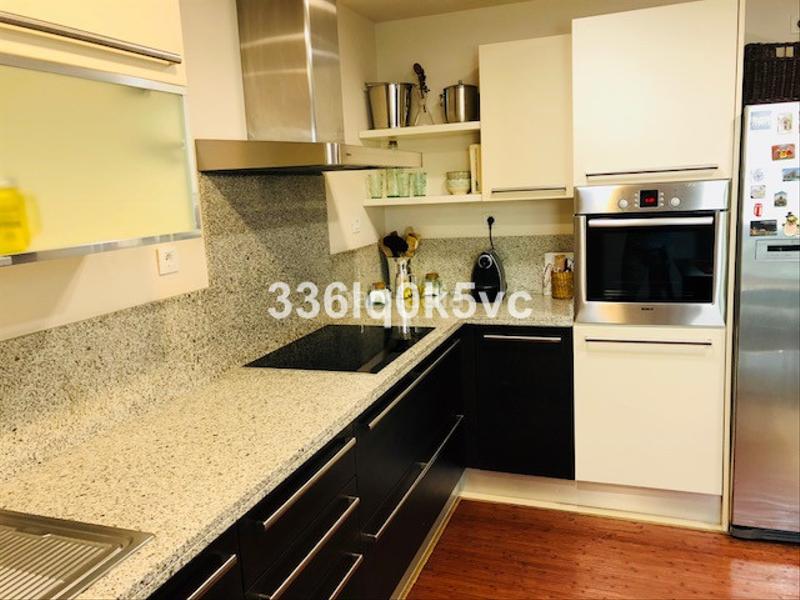 Foto 605cc056-4d1d-497d-9bc2-ece1ca1c23f0. Casa adosada en Benahavís pueblo Benahavís