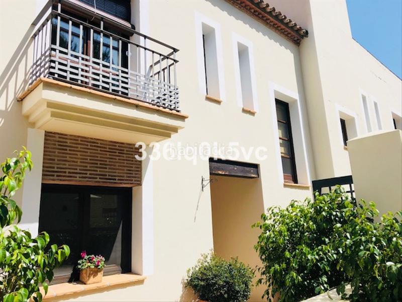 Foto 785ad6ee-bfee-4cee-8669-d1e5331c789c. Maison jumelée dans Benahavís pueblo Benahavís